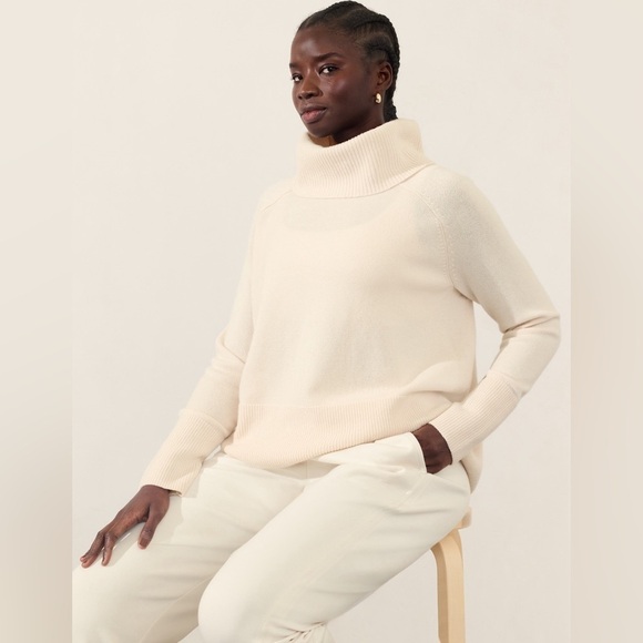 NWT! Athleta Bone Alpine Turtleneck Sweater - Multiple Sizes - Picture 1 of 8